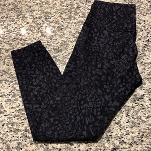 Lululemon Wunder Under 25” Legging